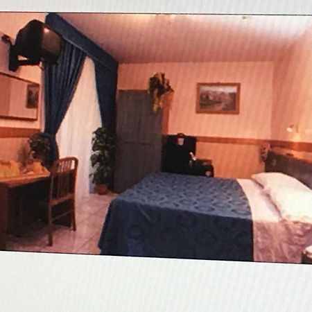Hotel Rubino روما المظهر الخارجي الصورة