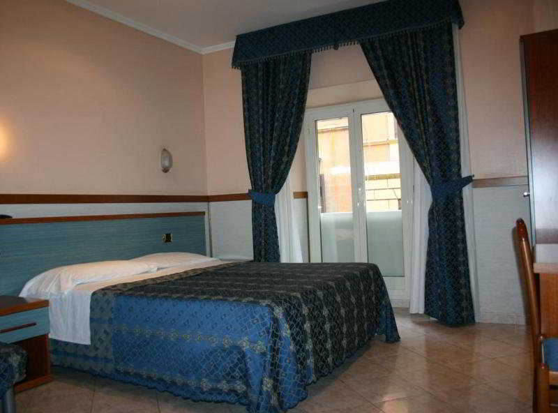 Hotel Rubino روما المظهر الخارجي الصورة