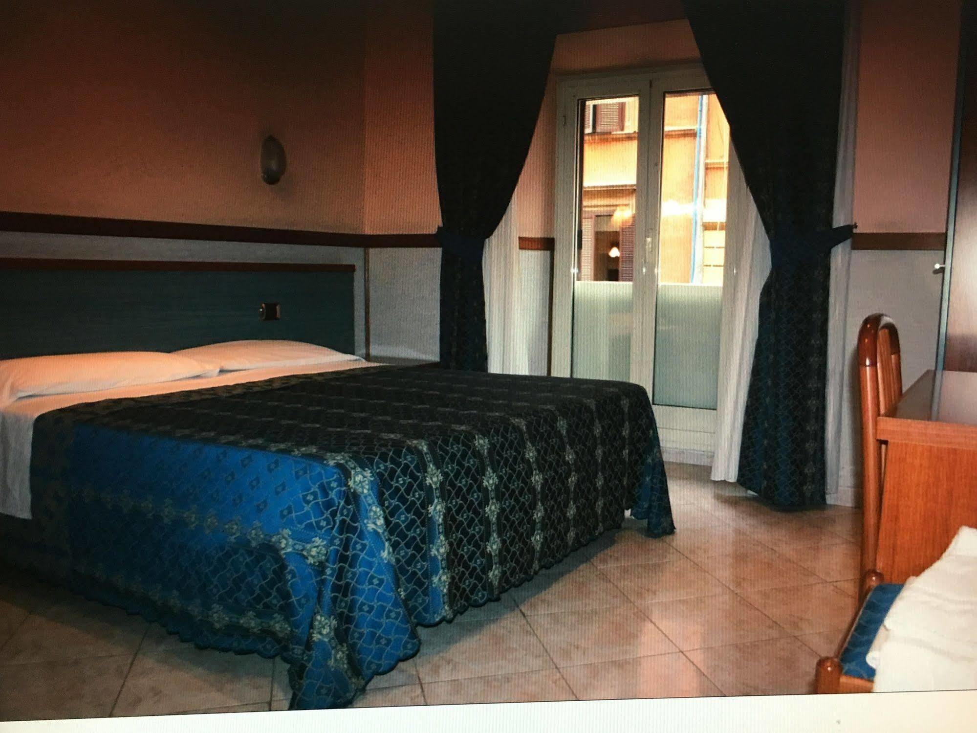 Hotel Rubino روما المظهر الخارجي الصورة