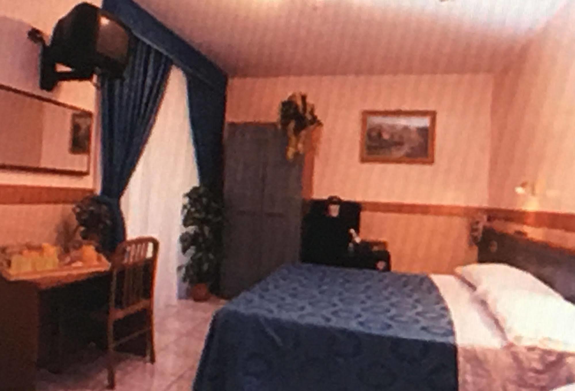 Hotel Rubino روما المظهر الخارجي الصورة
