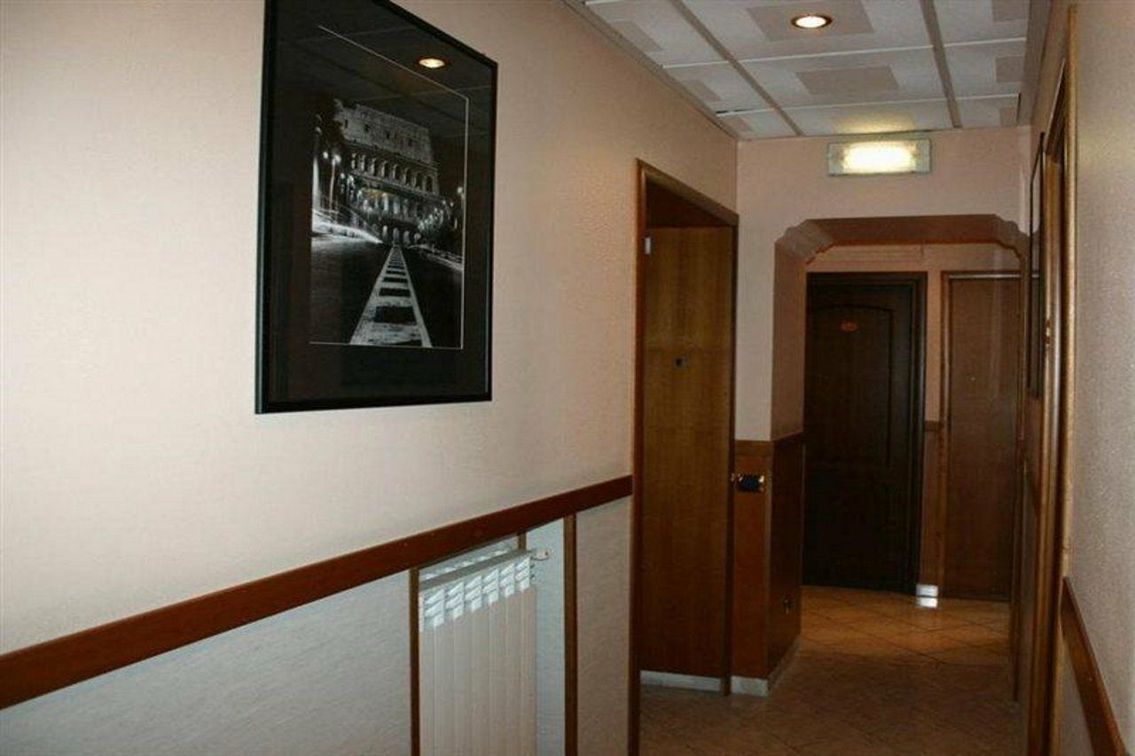 Hotel Rubino روما المظهر الخارجي الصورة